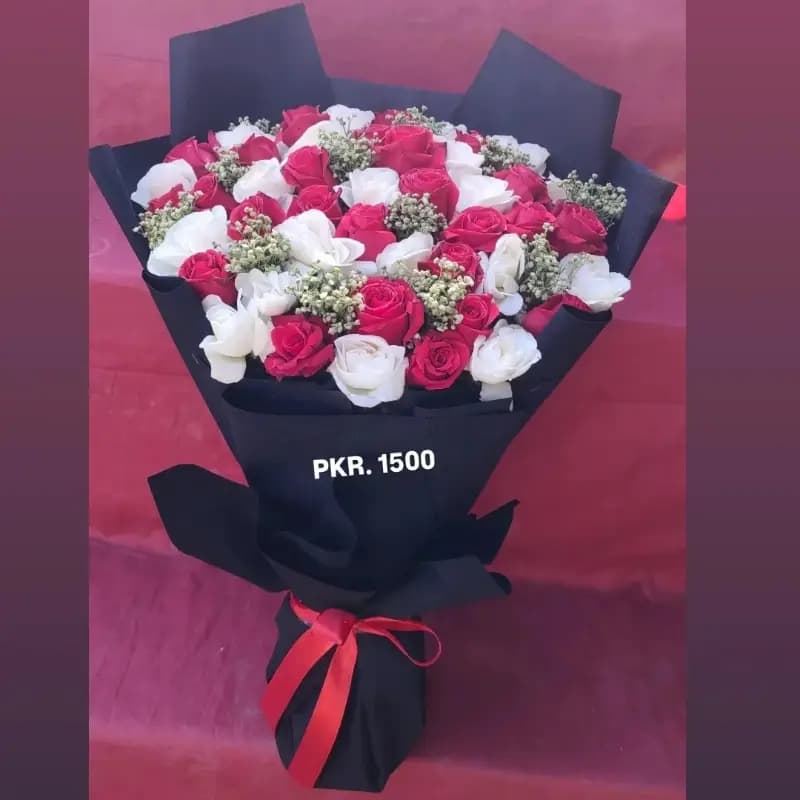 Flower white red Roses bouquet