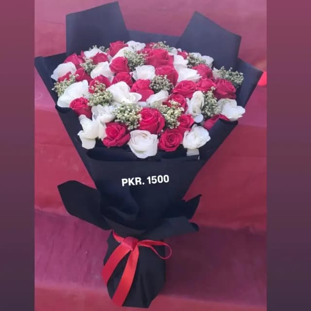 Flower white red Roses bouquet