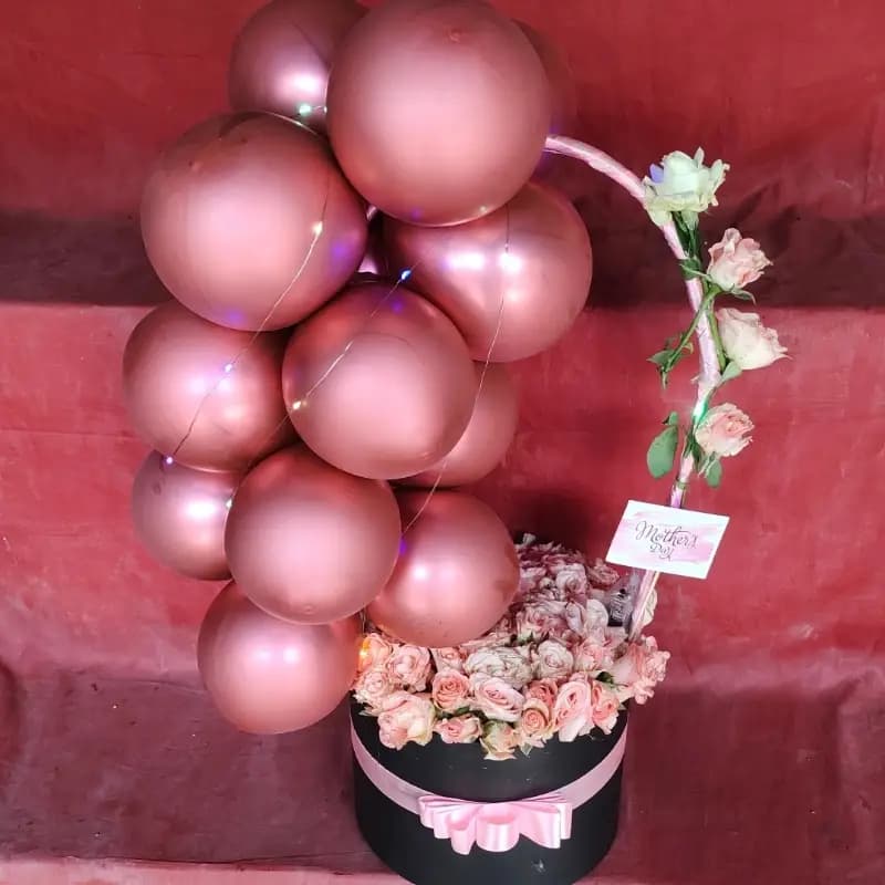 Flower and balloon box